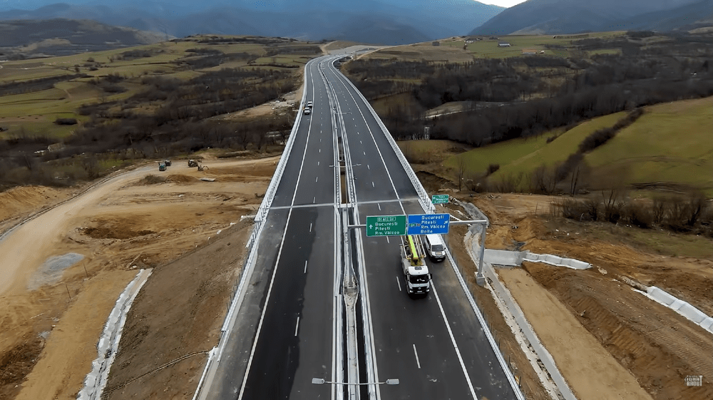 Prima autostradă din România monitorizată video. Sistem inteligent pentru măsurarea vitezei autovehiculelor
