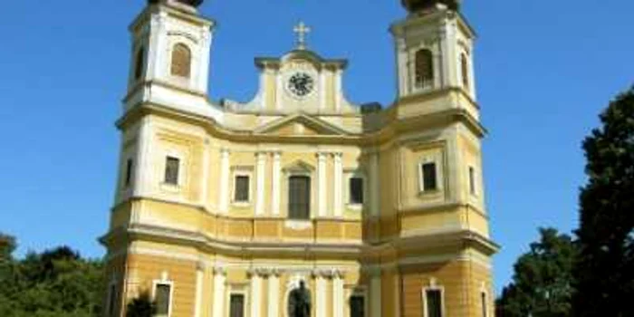 Oradea: Bazilica Romano – Catolică Sfânta Maria, artă și istorie