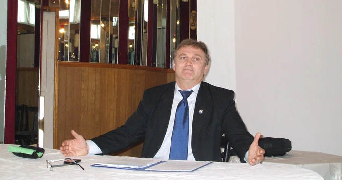 Deputatul Clement Negruţ