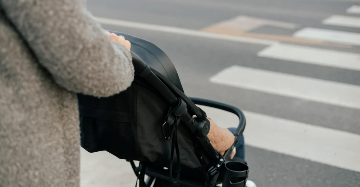 Reducerea la pensie pe care o pot obține mamele / Foto: Shutterstock