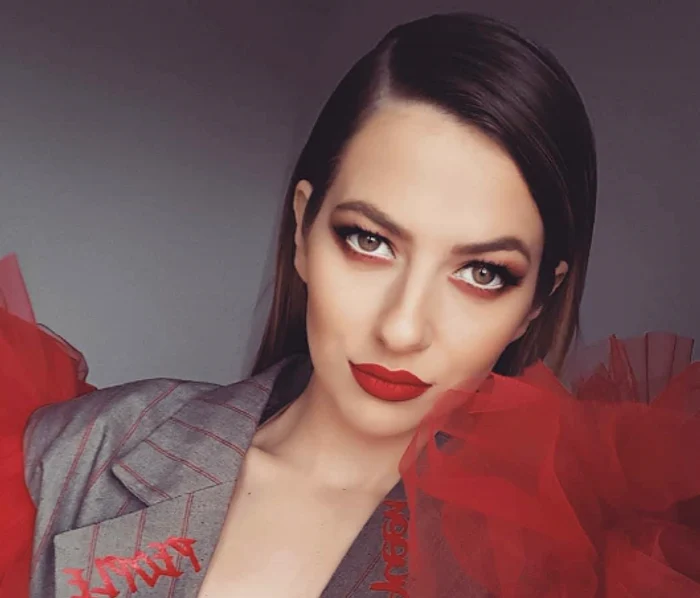 
    Lidia merge cât de des se poate acasă, la LupeniFoto:Arhivă personală  