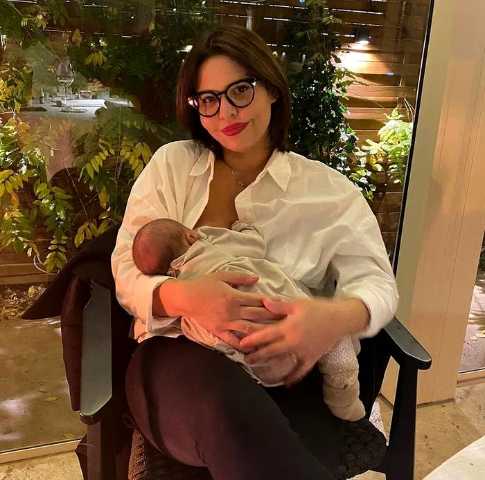 Andreea Popescu a adus-o pe lume pe Anastasia în octmobrie. Sursa: Instagram