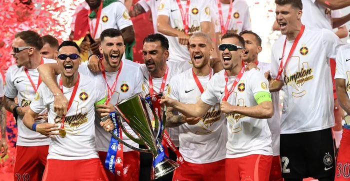 FCSB dă lovitura în prelungiri și câștigă primul trofeu al sezonului: Supercupa României