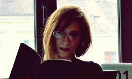 Poliţia poeziei jpeg