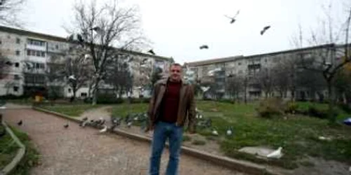 Harald Pinzhoffer în locul unde a fost împuşcată mama lui