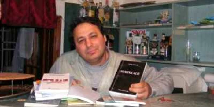 Buzău:Tudor Nicolae:Barmanul îndrăgostit de literatură