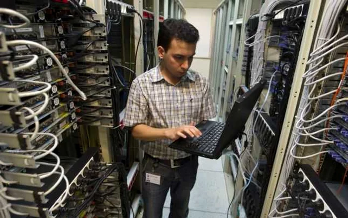 NSA înregistrează activitatea online cu caracter sexual a unor persoane cu vederi radicale pentru a-i discredita. FOTO: Reuters.