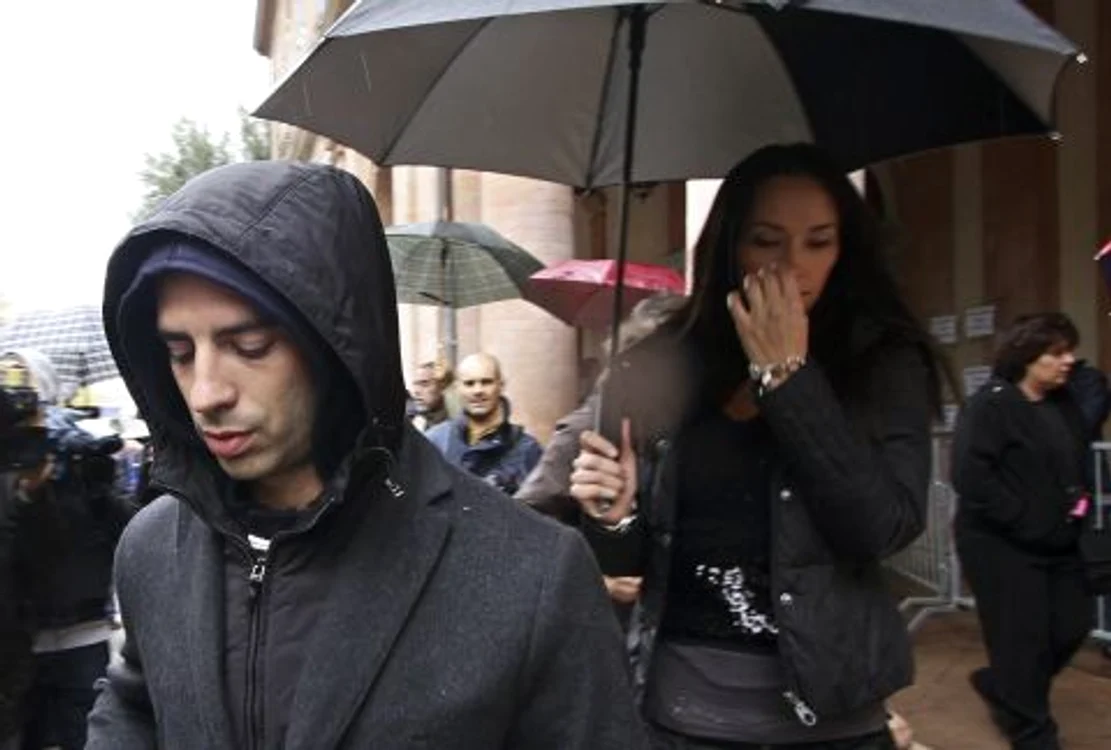 Valentino Rossi şi mii de fani au participat la înmormântarea lui Marco Simoncelli * Foto: Reuters