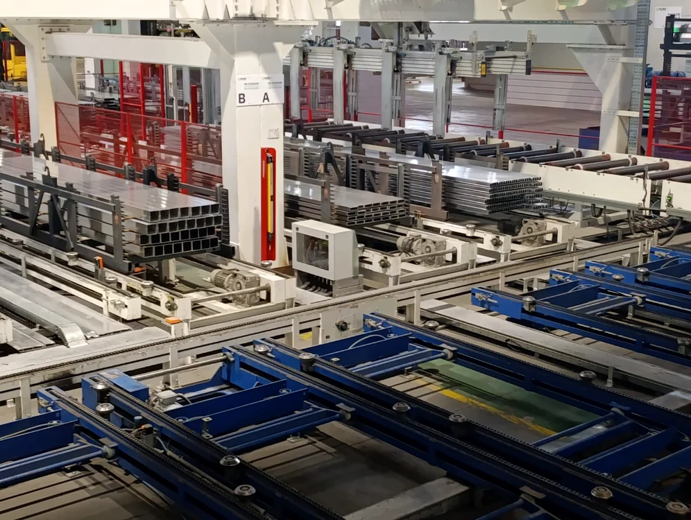 Fabrica de produse extrudate din aluminiu livrează preponderent pentru export