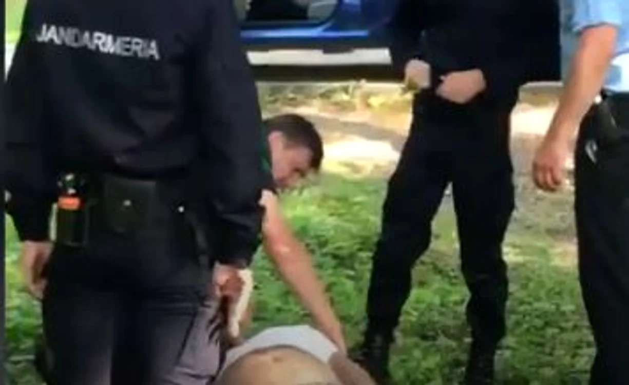 După intervenția cu spray-ul lacrimogen, bărbatul a intrat în stare de inconștiență 