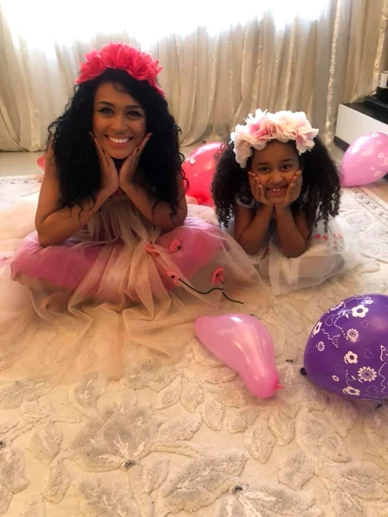 1 majda aboulumosha si jacqueline aniversare in izolare 1 jpg jpeg