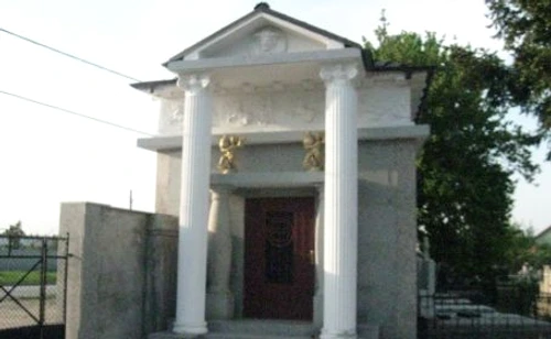 Cavou
