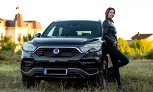 Modelul ales de Roxana costă 50 000 de euro jpeg
