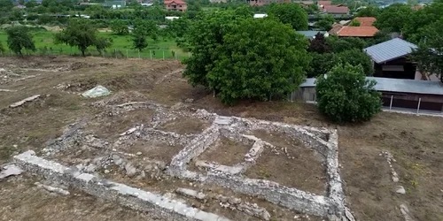 Buridava Romană vechea capitală a Daciei Inferior și termele romane din Râmnicu Vâlcea Sursă Captură video