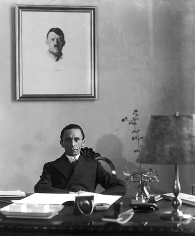 Joseph Goebbels portret Hitler jpg jpeg