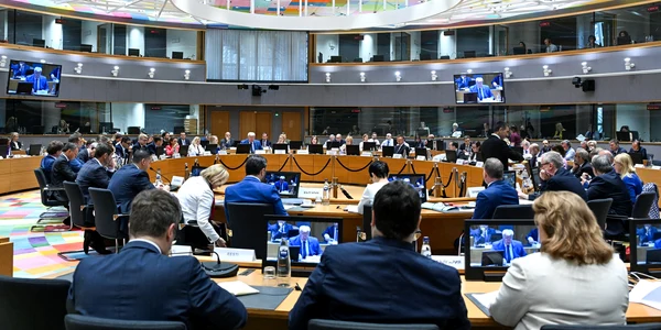 summit ue jpg