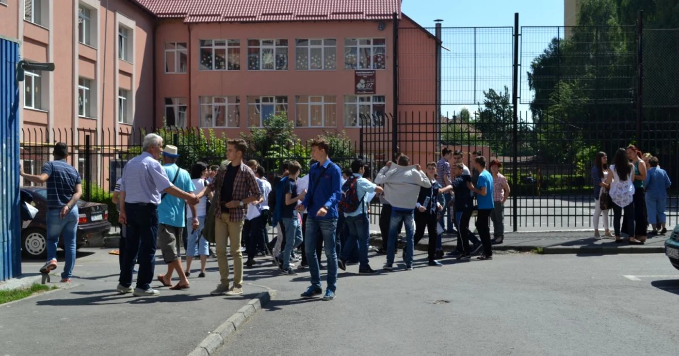 Absolvenţii claselor a VIII-a află vineri rezultatele la Evaluarea Naţională 2015. FOTOAdevărul.