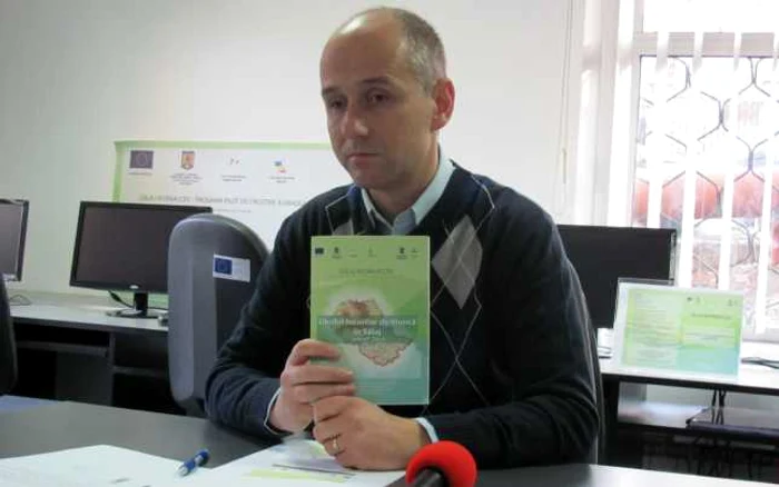 Ghidul cuprinde informaţii detaliate şi sfaturi utile despre piaţa muncii