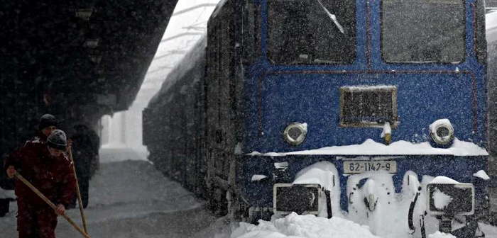 Trenul va merge până la Lieşti pentru a recupera persoanele blocate din cauza ninsorii