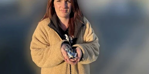 femeie baterii foto Bailiwick Express jpg