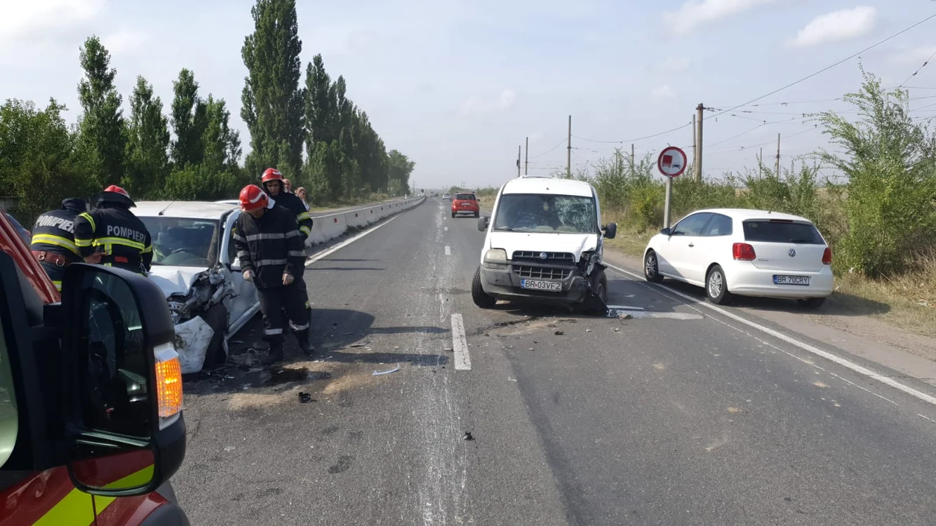 Șoferul de 85 de ani și-a continuat drumul, chiar dacă circula pe contrasens FOTO IPJ Brăila