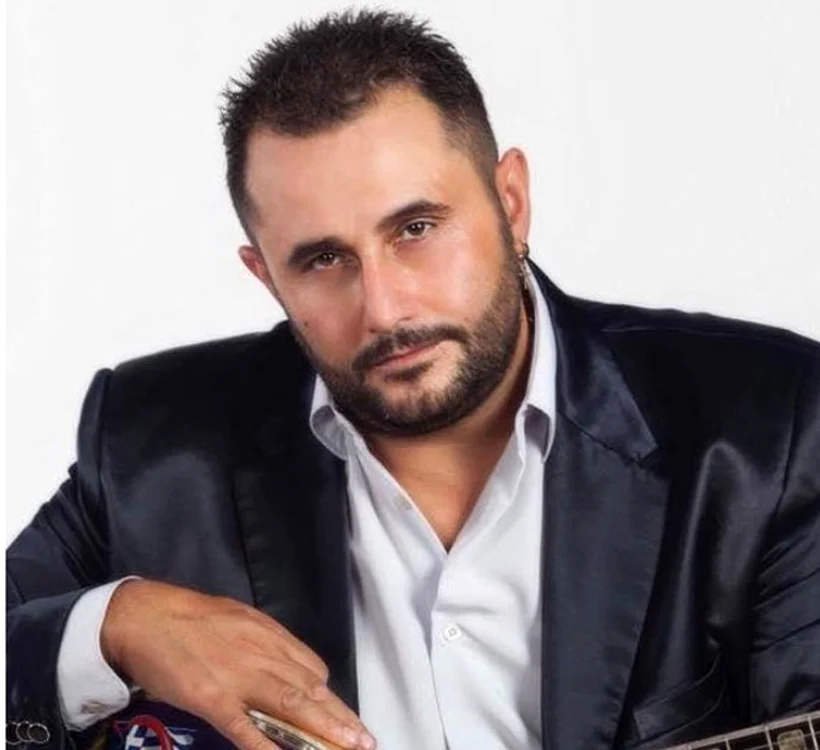 Nikos, iubitul vedetei