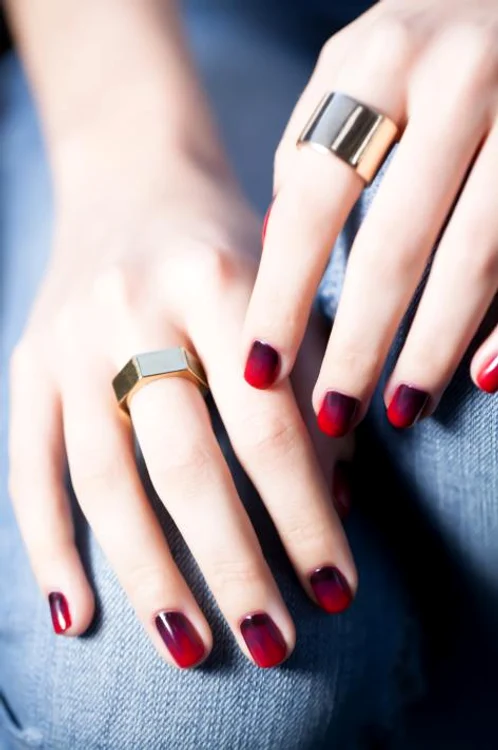1441209931 cherry bomb ombre opi nail art jpg jpeg