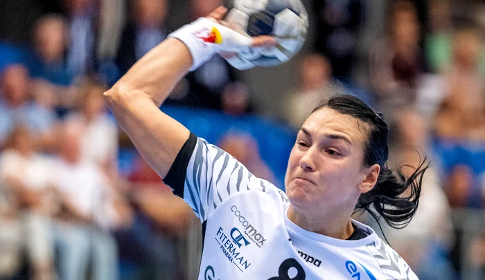 Cristina Neagu, vedeta CSM-ului. FOTO: EPA-EFE