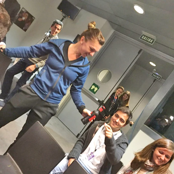 Tenismenei în vârstă de 24 de ani îi plac mult copiii şi se pare că îşi doreşte şi unul al ei în viitorul apropiatFoto Click!