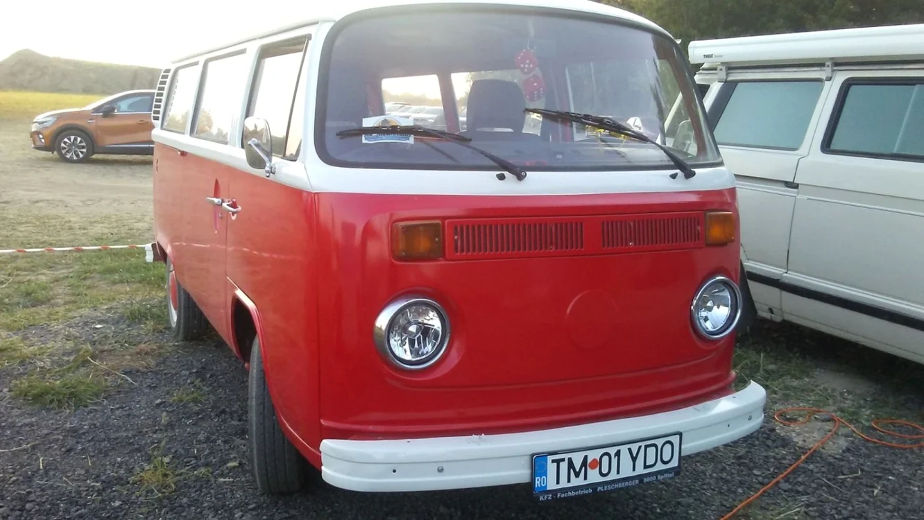 Hippie van-urile Volkswagen 