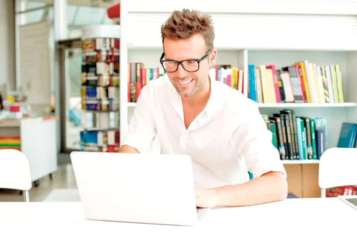 
    Oamenii mult prea populari devin mai puţin sociabili şi sunt mai trişti.  