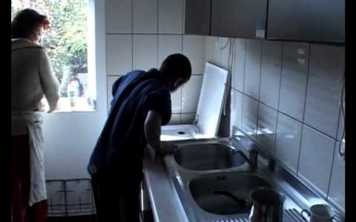 Locuin'e protejate. Sursa captura Youtube DGASPC