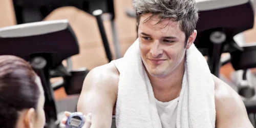 Dacă ai rude cu probleme la inimă, fă-ţi câteva investigaţii înainte de a merge la sală  