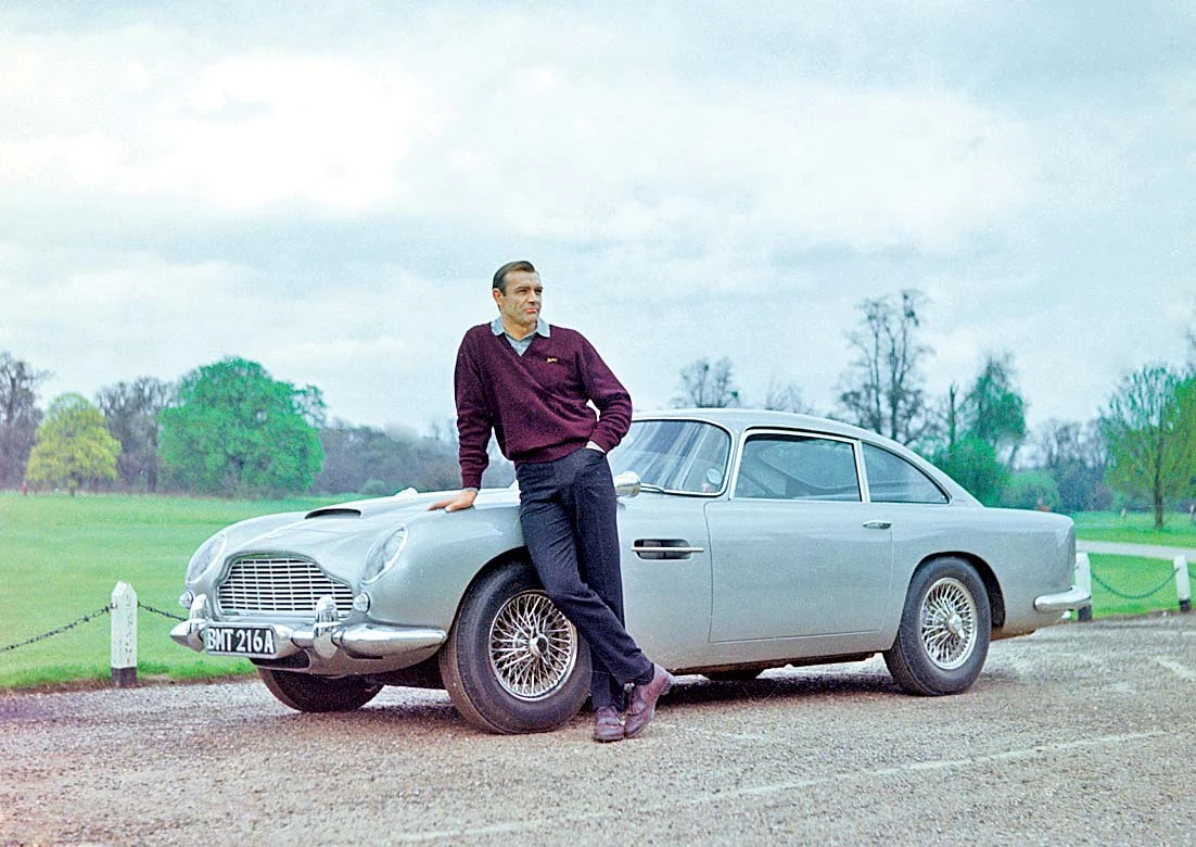 Viitorul companiei Aston Martin, un simbol britanic, pare să se scrie tot mai mult în mandarină