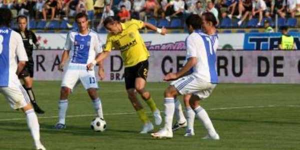 În tur, braşovenii i-au învins cu 2-0 pe alb-albaştri