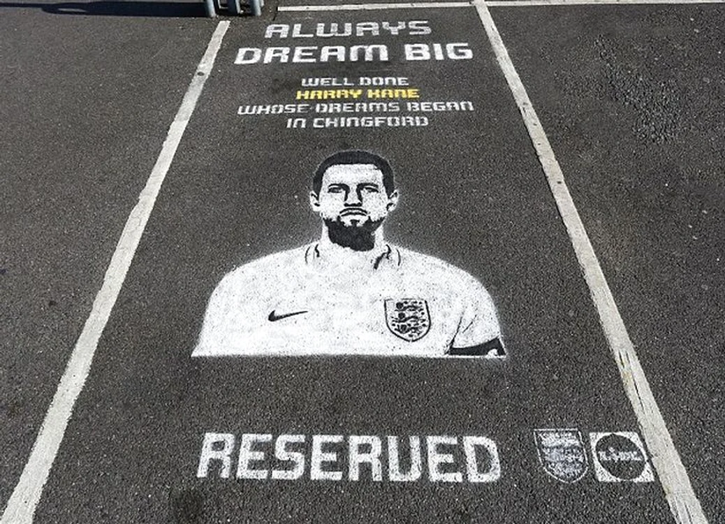 
    Harry Kane are loc de parcare in orasul natalFOTO: Twitter  