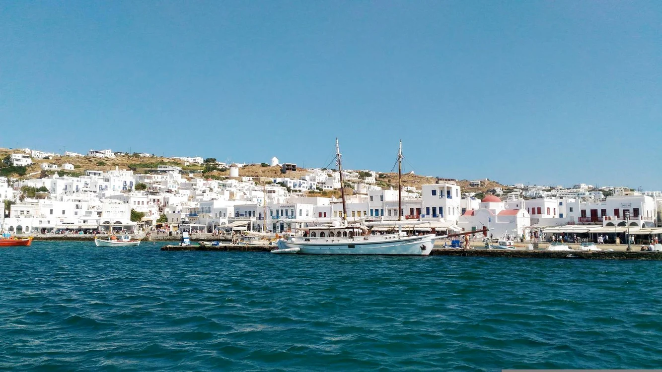 Grecia este ofertantă în atracții turistice. Mykonos.  Foto Myriam. Pixabay