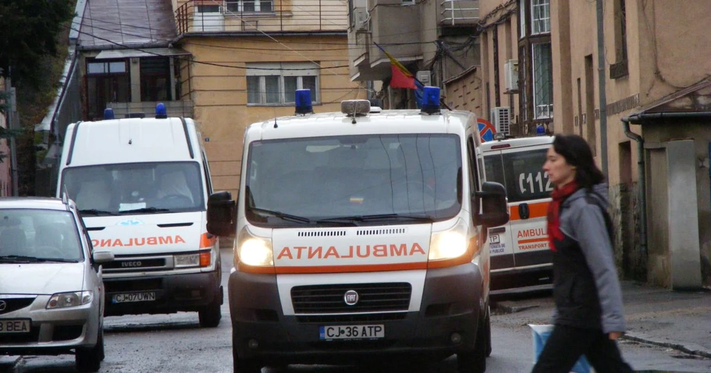 Ambulanţele au fost solicitate pe toată durata zilei de 1 ianuarie