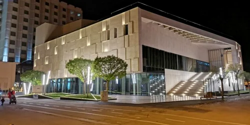 Spectaculosul Convention Center