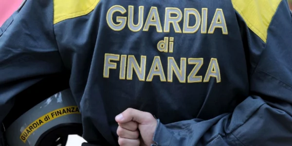 agenti garda de finante Italia FOTO stiridiaspora.ro