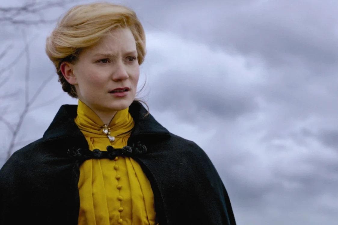 Australianca Mia Wasikowska pare interpreta ideală pentru personaje de epocă: a jucat până acum Alice, Jane Eyre şi Emma Bovary