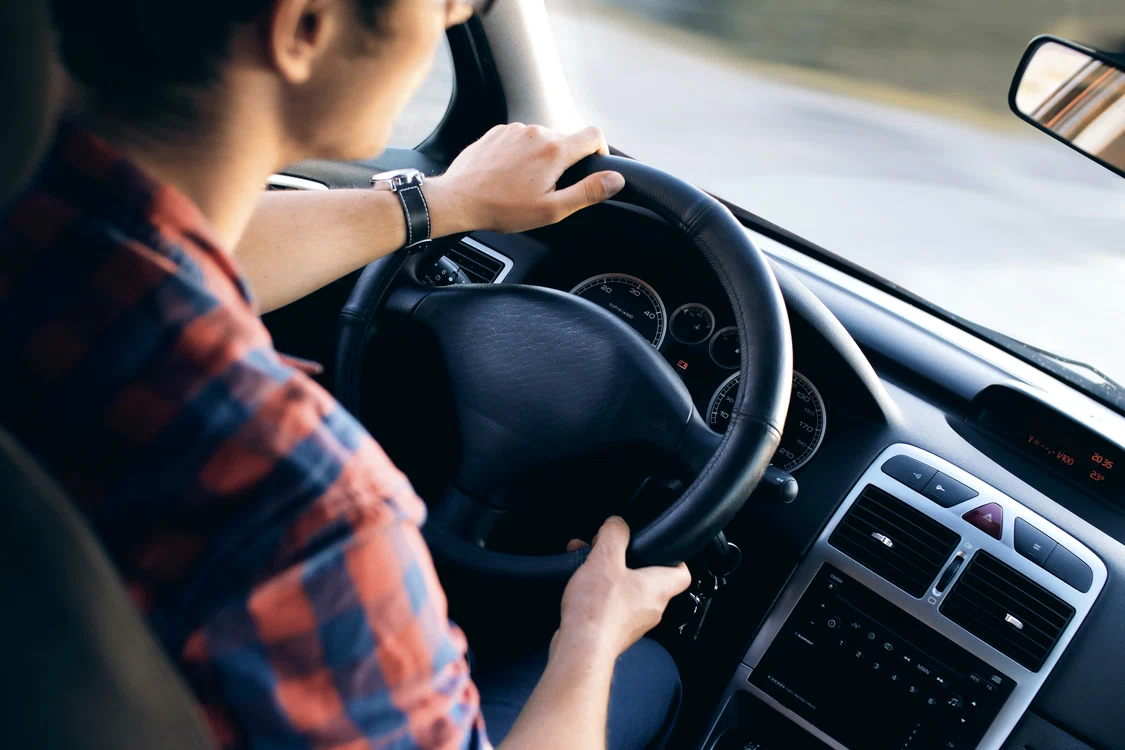 Șoferii nu trebuie să facă acest lucru pe autostradă / foto: Pexels
