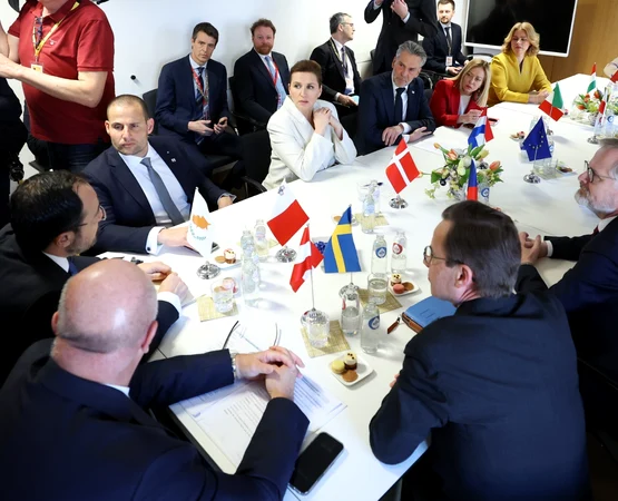summit ue jpg