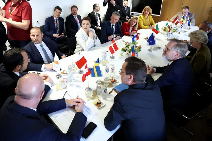 summit ue jpg