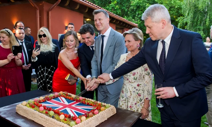 Principesa Sofia la Ambasada Britanică, Foto Casa Regală a României jpg