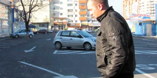 Băcăuanii care nu locuiesc lângă cele două pieţe vor parca în zonă doar ziua