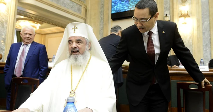 Victor Ponta, alături de Patriarhul României Preafericitul Daniel FOTO Mediafax