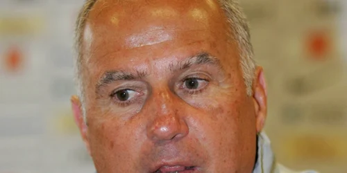 Ţiţi Dumitriu