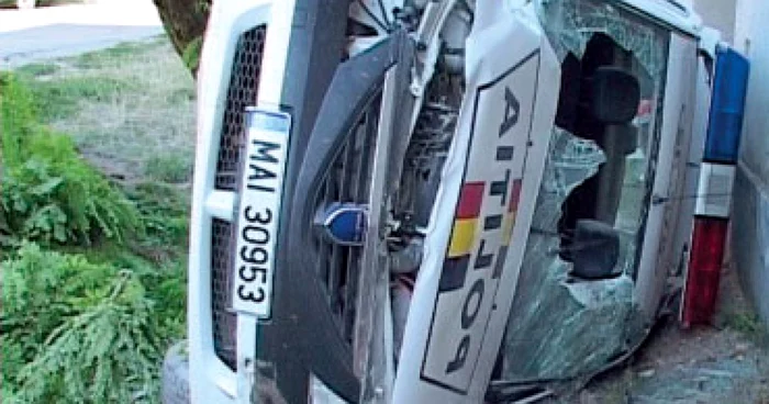 Accidente comise de un călugăr şi de un poliţist