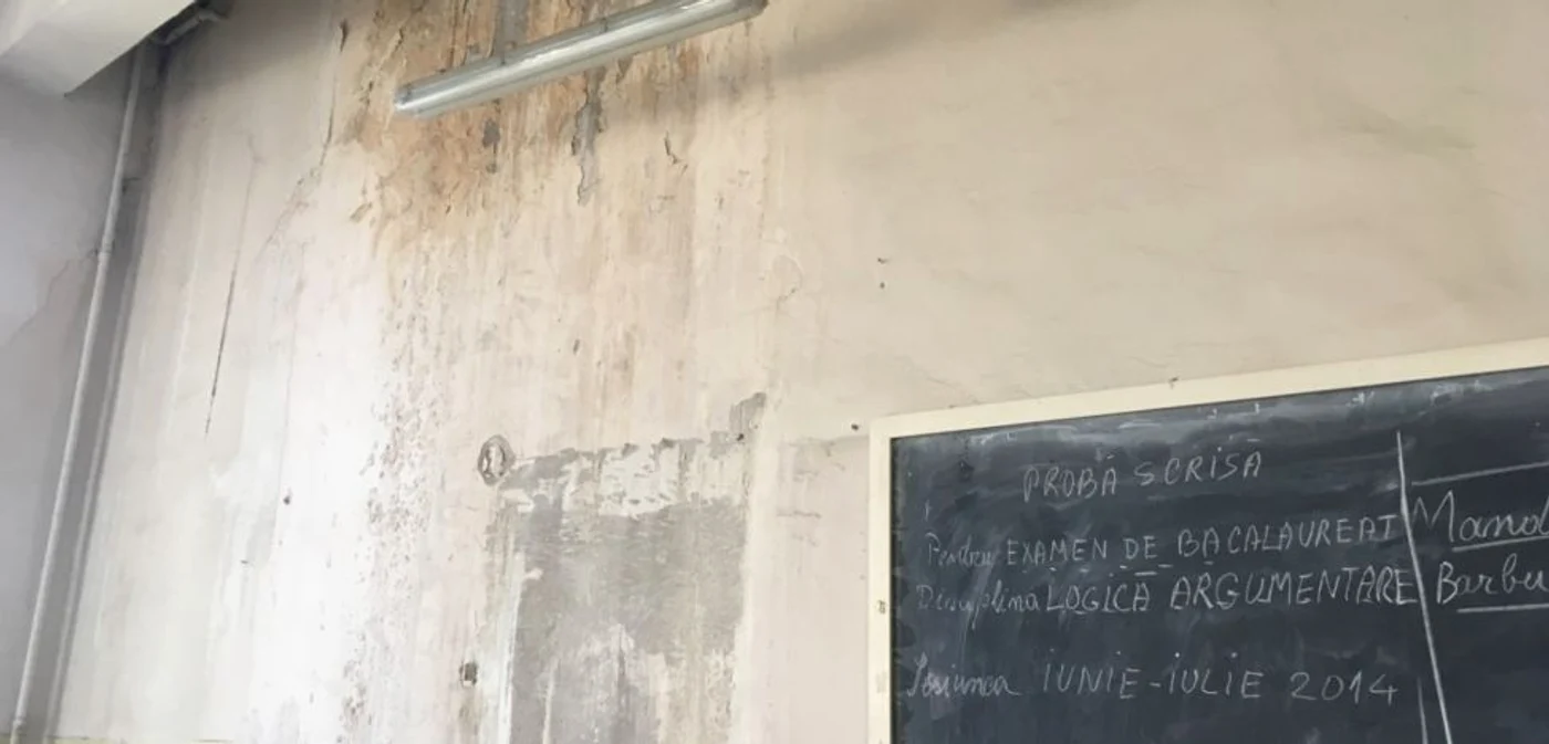 Din 2014, elevii CN Carol I din Craiova au fost scoşi din sălile de clasă FOTO / Ana Popescu